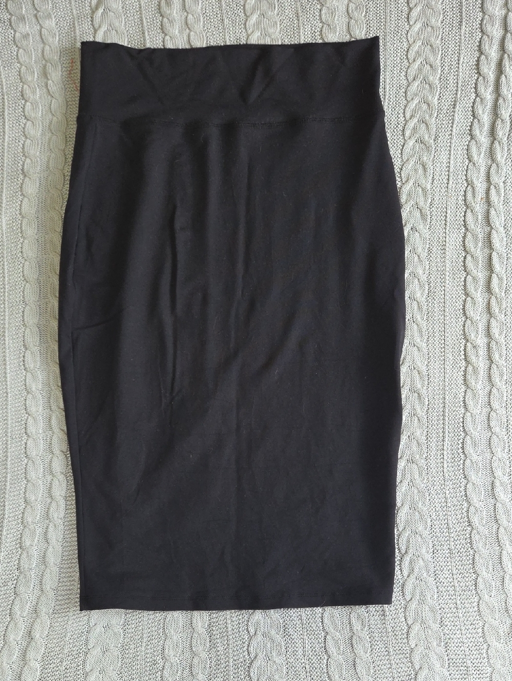 Philosophy black knit Stretch pencil skirt size Medium Flattering & Comfortable